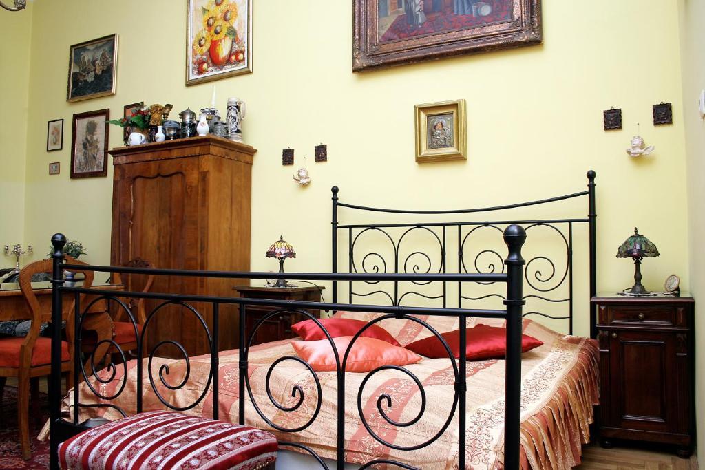 Budapest Tourist Apartments - Jozsef Koerut Room photo